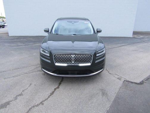 2022 Lincoln Nautilus Standard