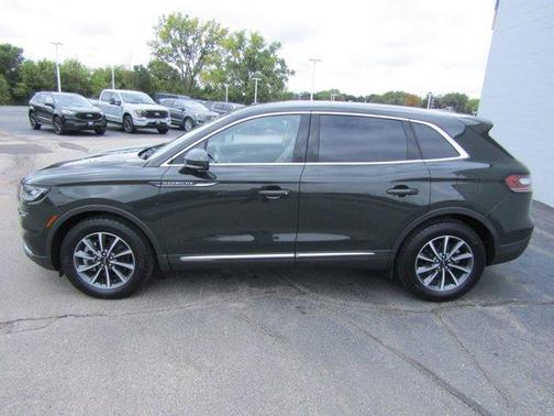 2022 Lincoln Nautilus Standard