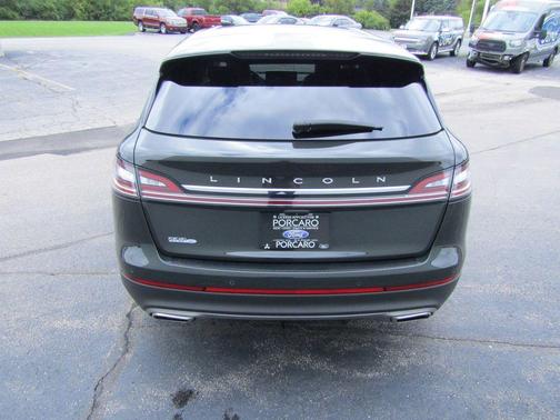 2022 Lincoln Nautilus Standard
