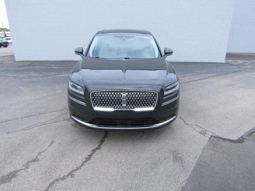 2022 Lincoln Nautilus Standard
