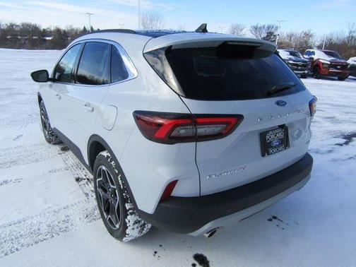 2026 Ford Escape Platinum