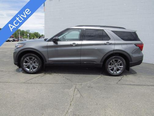Carbonized Gray Metallic 2026 Ford Explorer Active