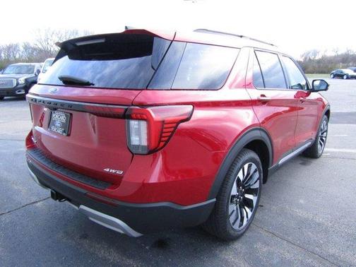 2025 Ford Explorer Platinum