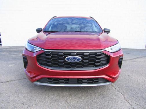 Rapid Red Metallic Tinted Clearcoat 2023 Ford Escape ST-Line