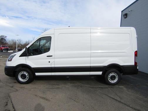2025 Ford Transit-250 148 WB Medium Roof Cargo