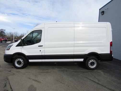 2025 Ford Transit-250 148 WB Medium Roof Cargo