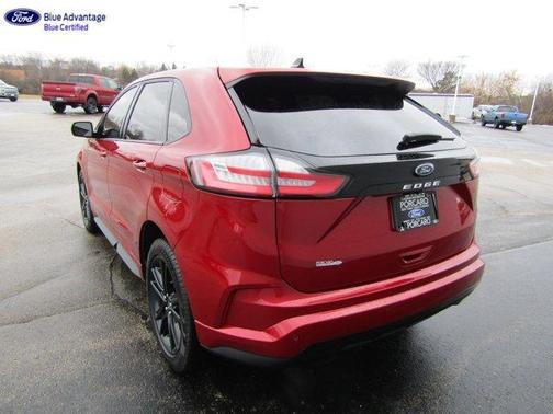 Rapid Red Metallic Tinted Clearcoat 2024 Ford Edge ST Line