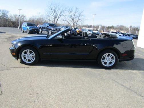 2010 Ford Mustang V6
