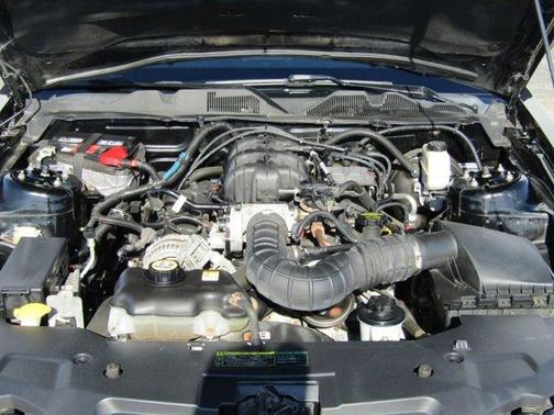 2010 Ford Mustang V6