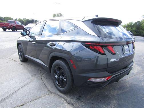 2024 Hyundai TUCSON SE