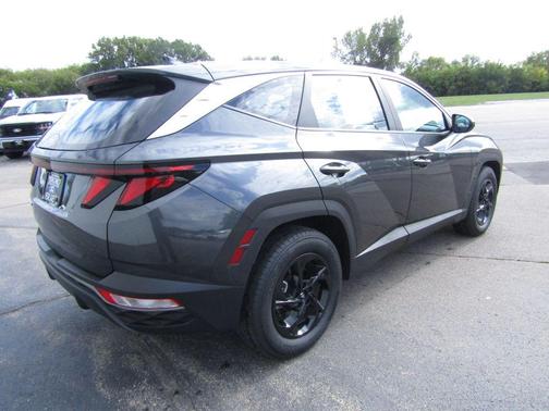 2024 Hyundai TUCSON SE
