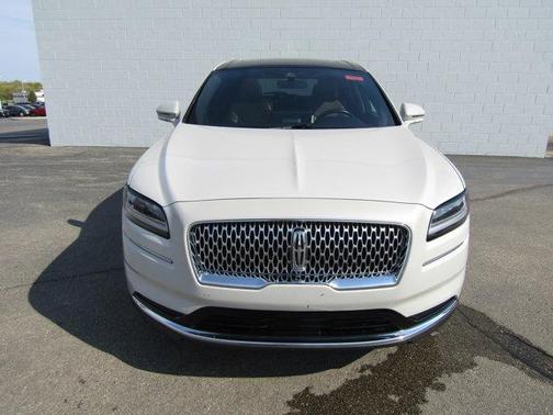 2021 Lincoln Nautilus Reserve