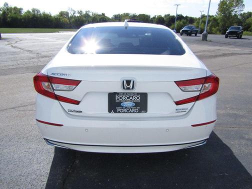 2022 Honda Accord Hybrid Touring