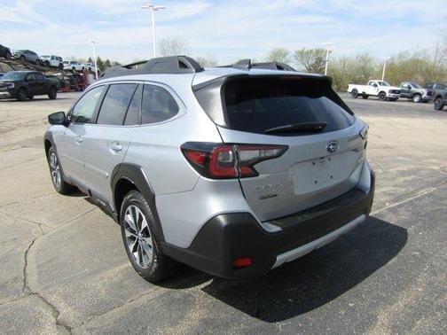 Ice Silver Metallic 2025 Subaru Outback Limited