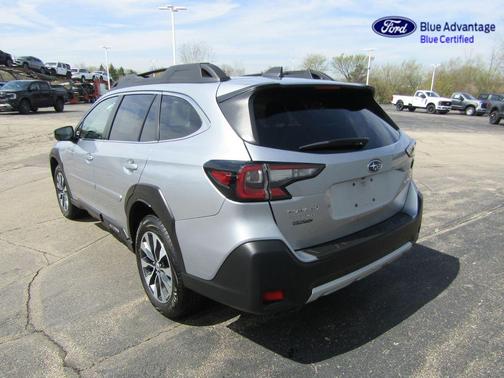 Ice Silver Metallic 2025 Subaru Outback Limited