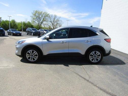 2022 Ford Escape SEL