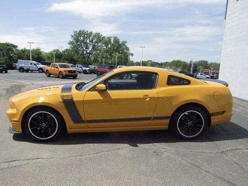 School Bus Yellow 2013 Ford Mustang Boss 302