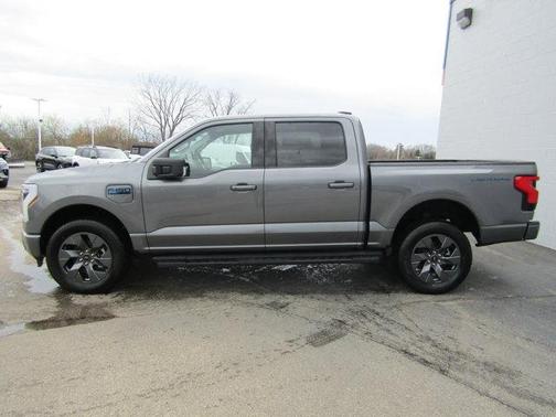 2025 Ford F-150 Lightning Flash