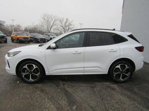 2023 Ford Escape ST-Line Select