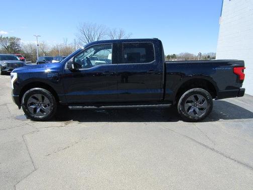 2025 Ford F-150 Lightning Flash
