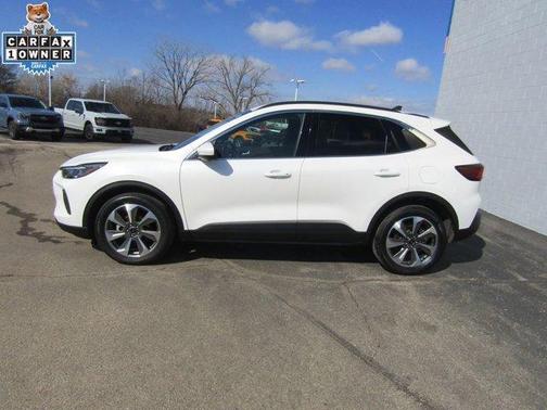 Star White 2025 Ford Escape Platinum