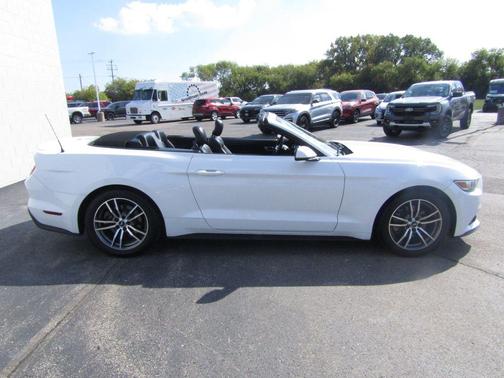 2017 Ford Mustang EcoBoost Premium