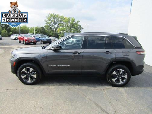 2022 Jeep Grand Cherokee 4xe Base