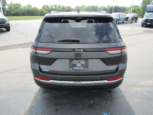 2022 Jeep Grand Cherokee 4xe Base