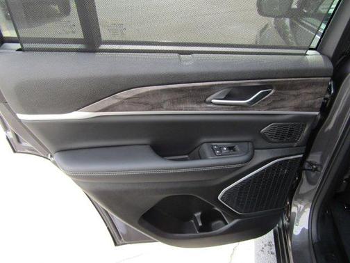 2022 Jeep Grand Cherokee 4xe Base