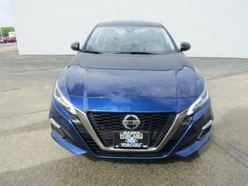 2022 Nissan Altima 2.0 SR