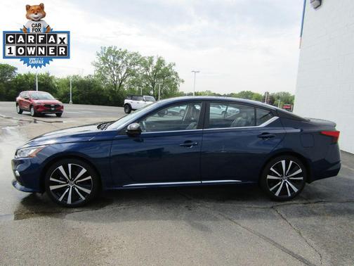 2022 Nissan Altima 2.0 SR
