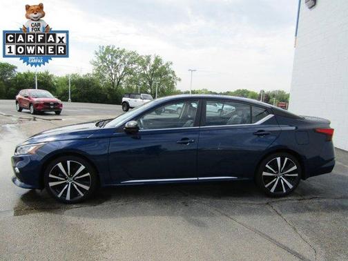 2022 Nissan Altima 2.0 SR