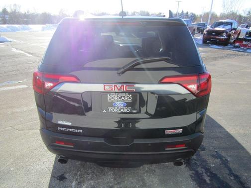 2017 GMC Acadia SLT-1