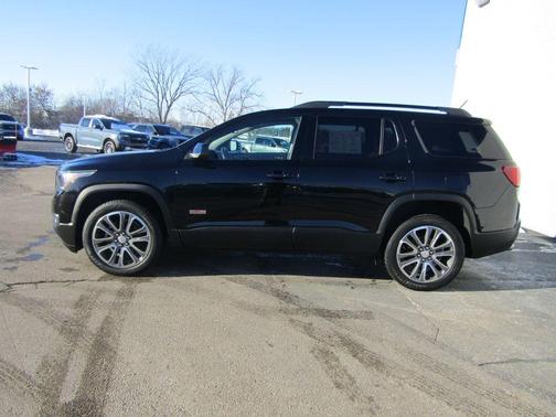 2017 GMC Acadia SLT-1