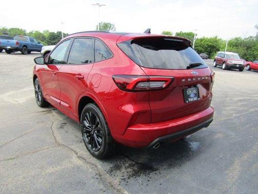 2025 Ford Escape ST-Line Elite