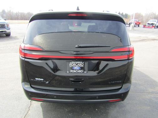2025 Chrysler Pacifica Limited