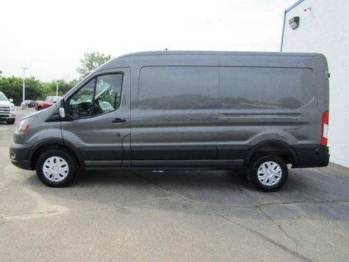 2025 Ford Transit-250 148 WB Medium Roof Cargo