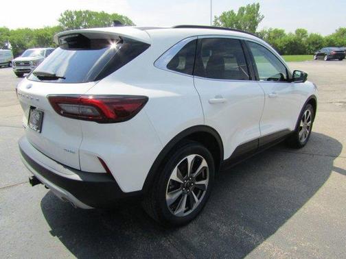 2023 Ford Escape Platinum