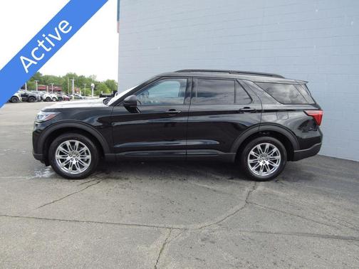 Agate Black Metallic 2026 Ford Explorer Active
