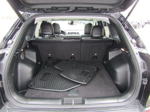 Diamond Black 2020 Jeep Cherokee Latitude Plus