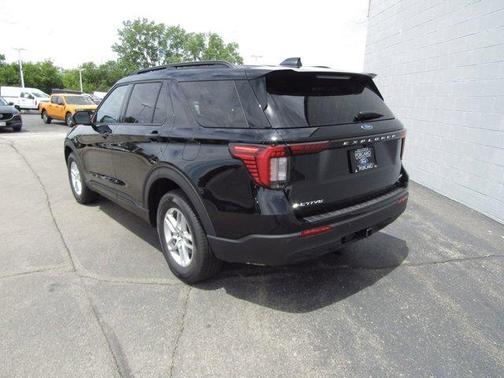 Agate Black Metallic 2026 Ford Explorer Active