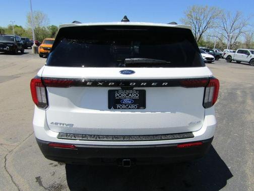 Star White 2026 Ford Explorer Active