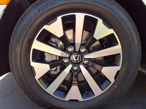 Platinum White Pearl 2026 Honda Odyssey EX-L