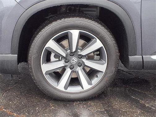 2025 Honda Pilot Touring 8-Passenger