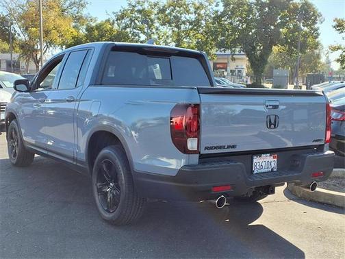2022 Honda Ridgeline Black