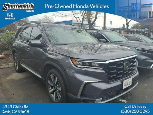 2024 Honda Pilot Touring 8-Passenger