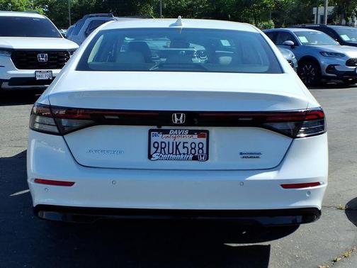 Platinum White Pearl 2024 Honda Accord Hybrid Touring