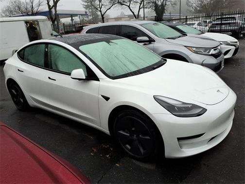 2022 Tesla Model 3 Standard Range
