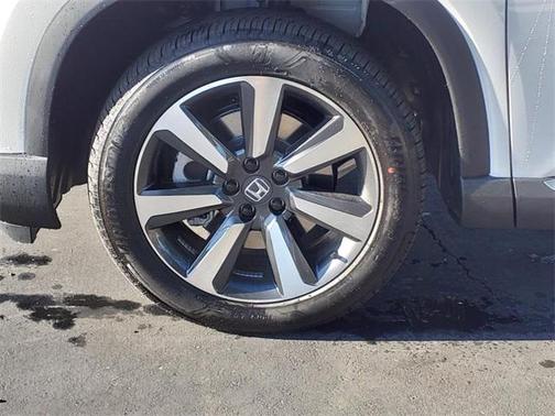 2025 Honda Pilot Touring 8-Passenger