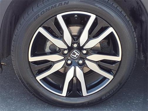 2020 Honda Pilot AWD Elite